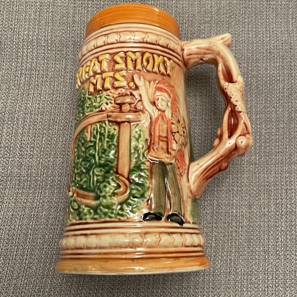 Vintage GREAT SMOKY MOUNTAINS Beer Stein with Bear & Native American - Picture 8 of 14